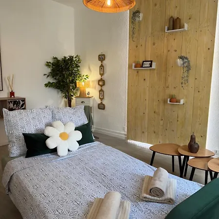 Cozy & Air-conditioned 2 Patte D'oie Quiet Neighborhood *