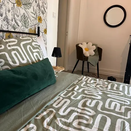 Cozy & Air-conditioned 2 Patte D'oie Quiet Neighborhood *