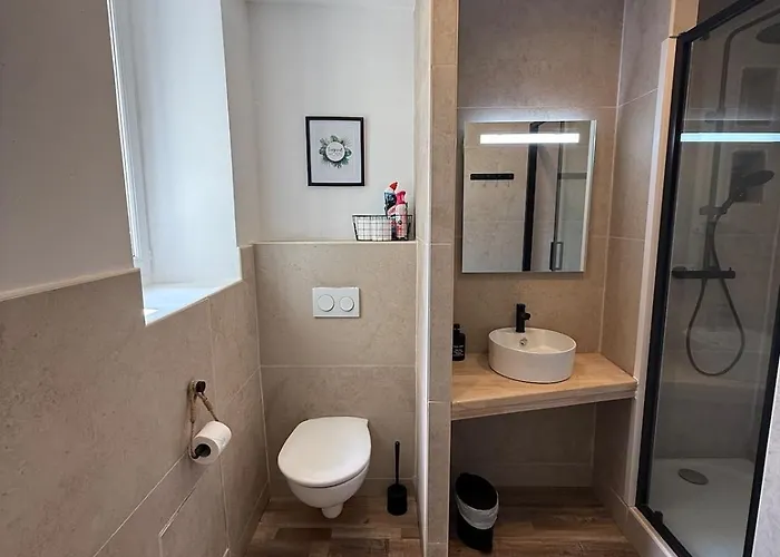 Cozy & Air-conditioned 2 Patte D'oie Quiet Neighborhood *